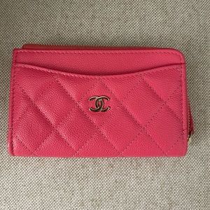 Chanel Caviar Zip Around Card Holder